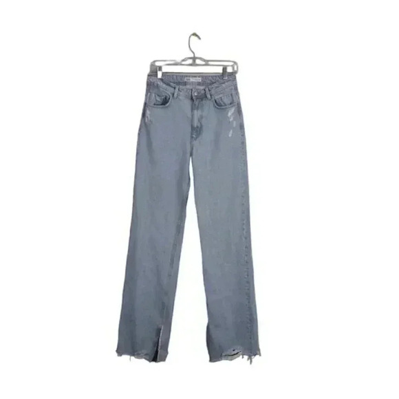 Zara Destroyed High Rise Full Length Jeans With Vents Slits Light Wash Raw Hem 6 - Picture 4 of 16